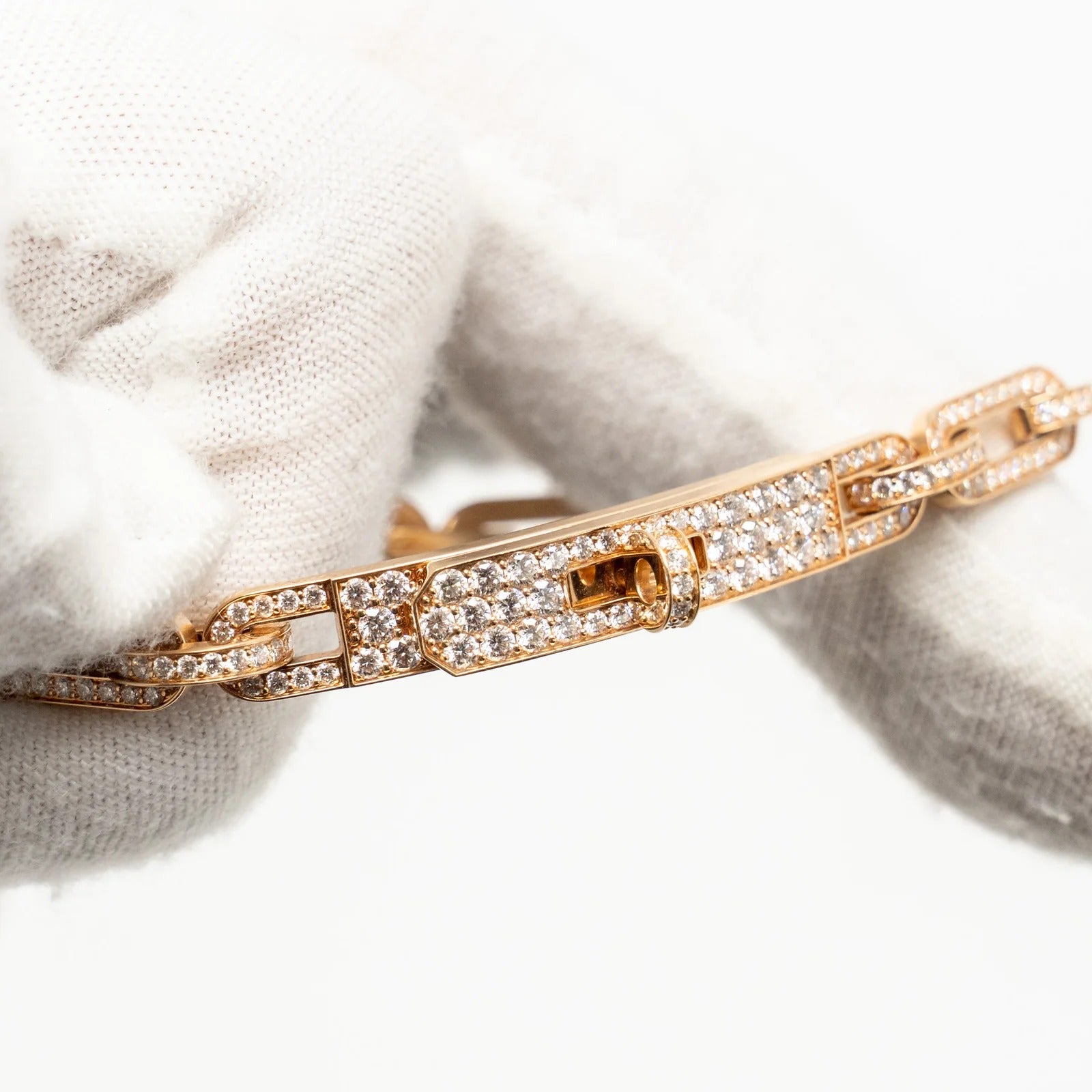 18kt SOLID HERMES LINK CHAIN 40.7CTW