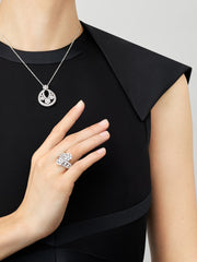 Snowflake pendant, small model. Rhodium plated 18K white gold, diamonds.